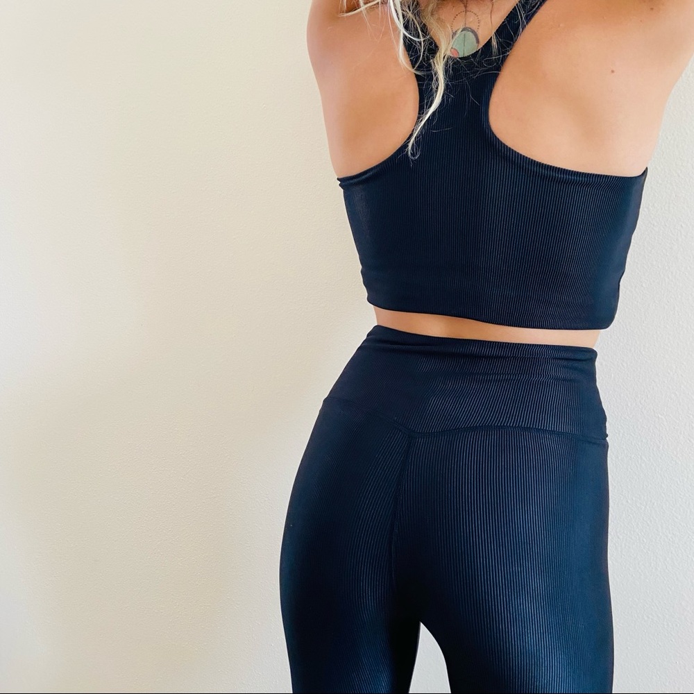 New Sage Collective Kate Ribbed Bra & Leggings Set - Picture 4 of 12
